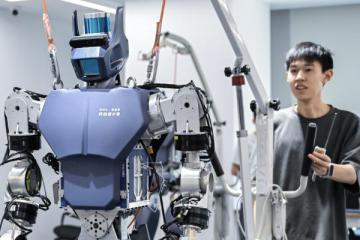 外资机构上调中国经济增速，看好中国科技和消费潜力